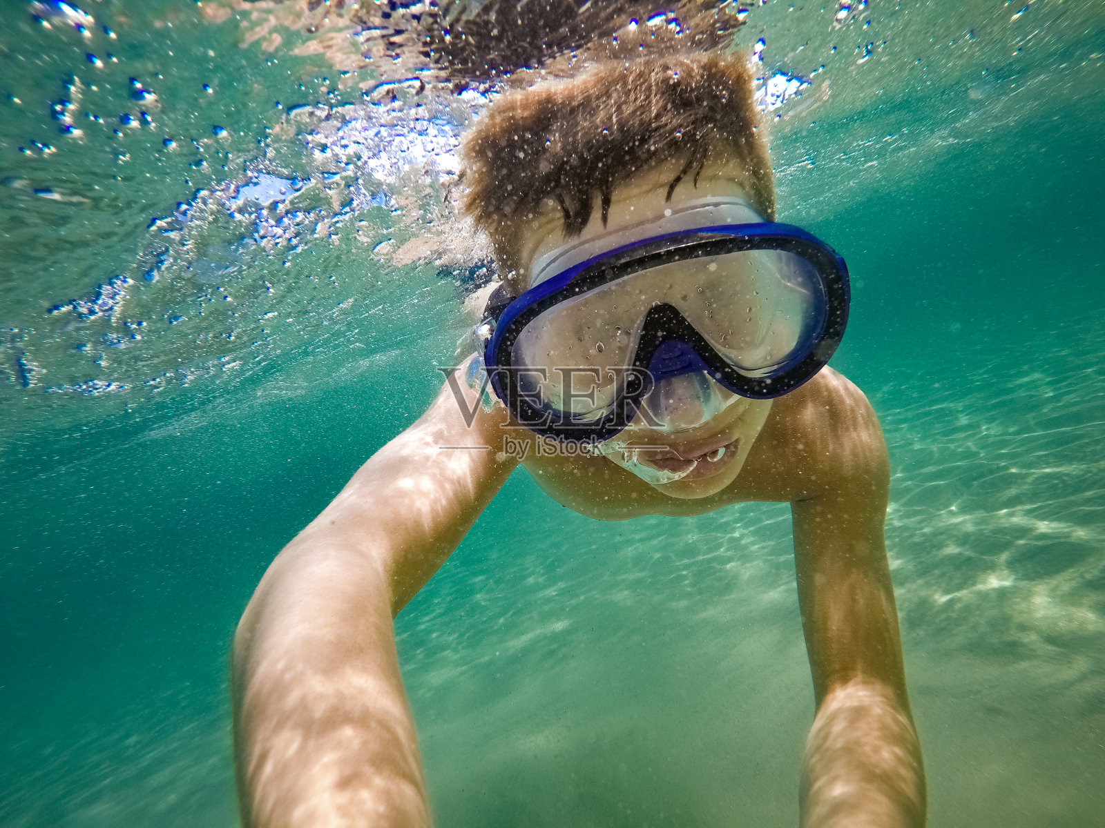 男孩潜水员照片摄影图片