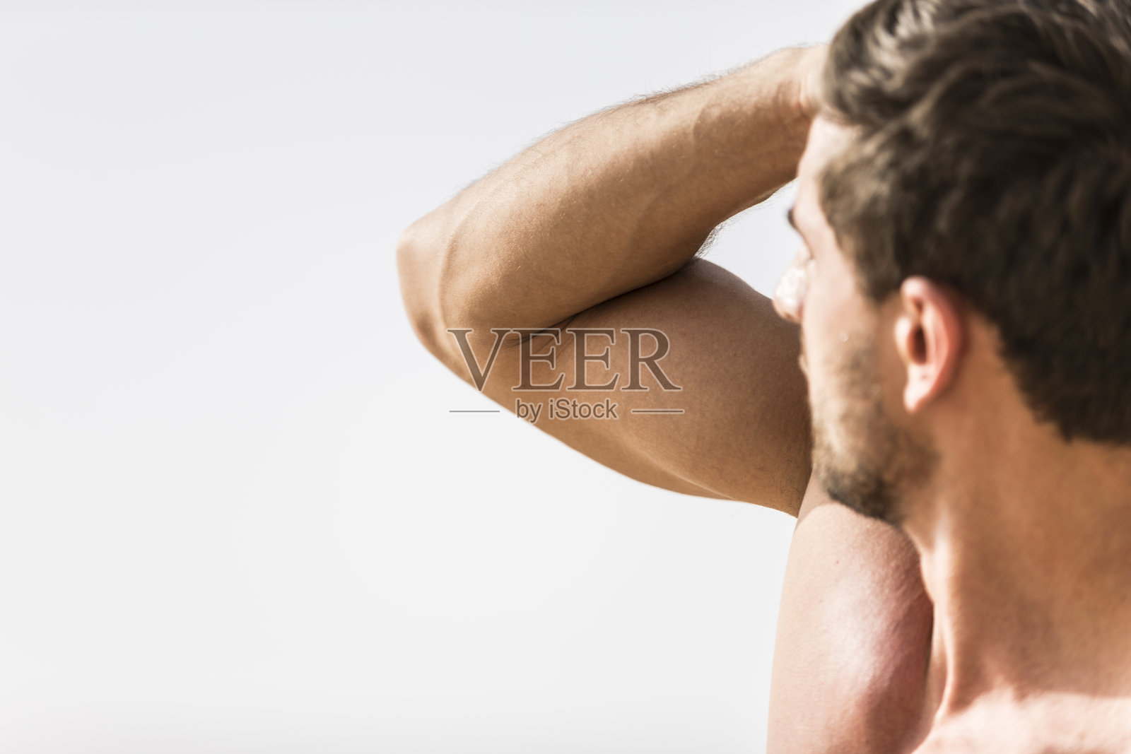 这二头肌反映了我的努力付出照片摄影图片