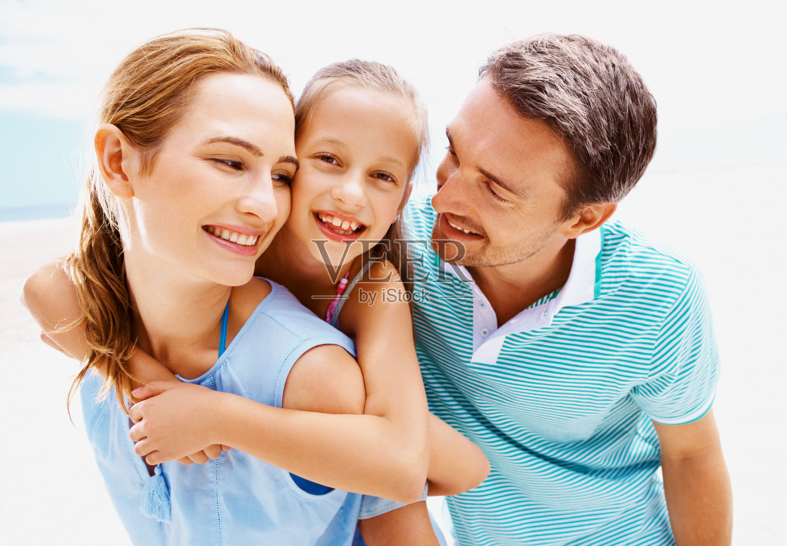 他们崇拜她照片摄影图片