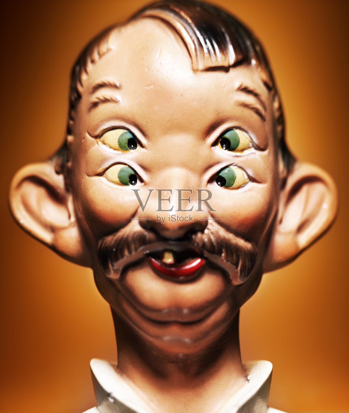 复视的男人照片摄影图片