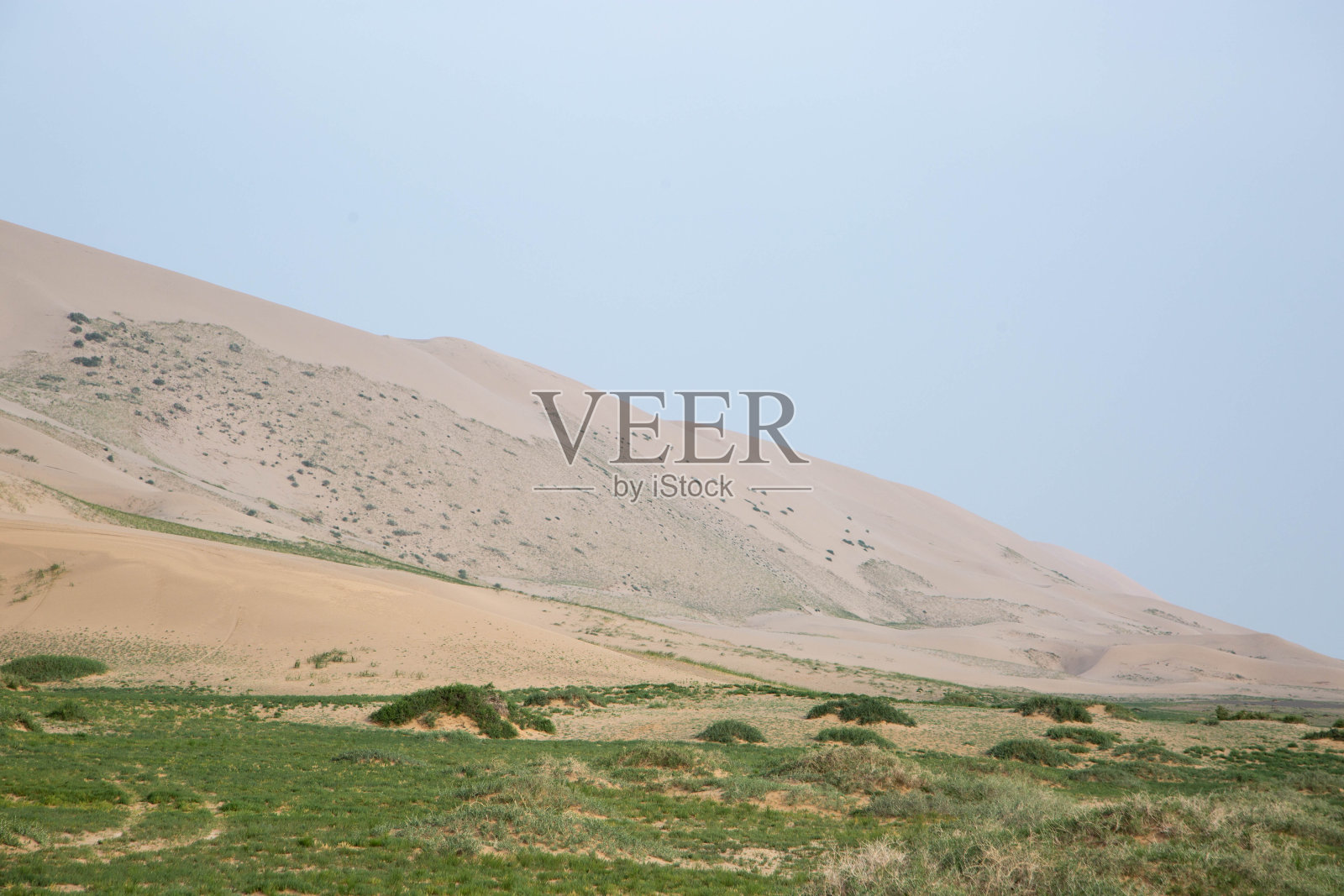 蒙古:戈壁沙漠照片摄影图片