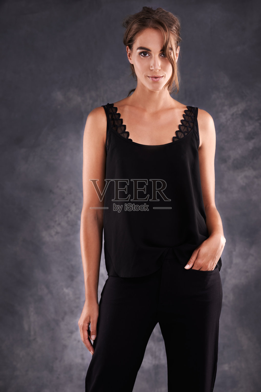 我只为我自己而穿衣服照片摄影图片