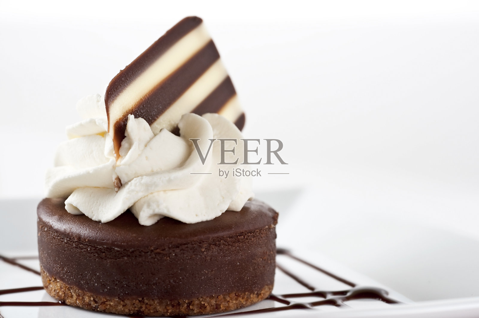 迷你巧克力奶酪蛋糕照片摄影图片