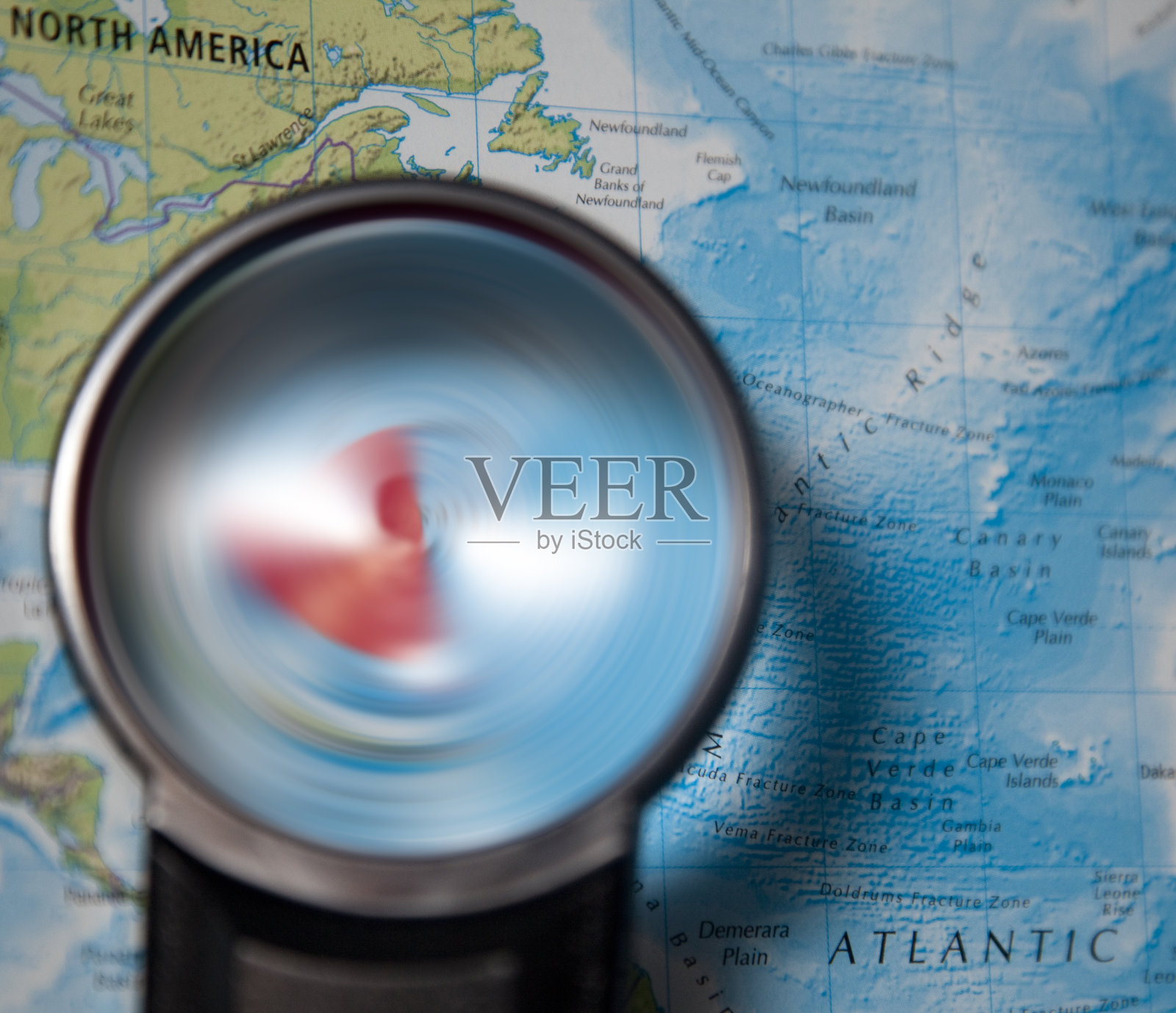 百慕大三角的困惑照片摄影图片