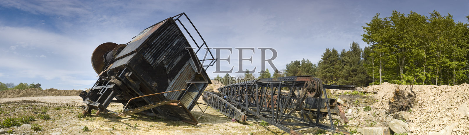 堕落的起重机照片摄影图片