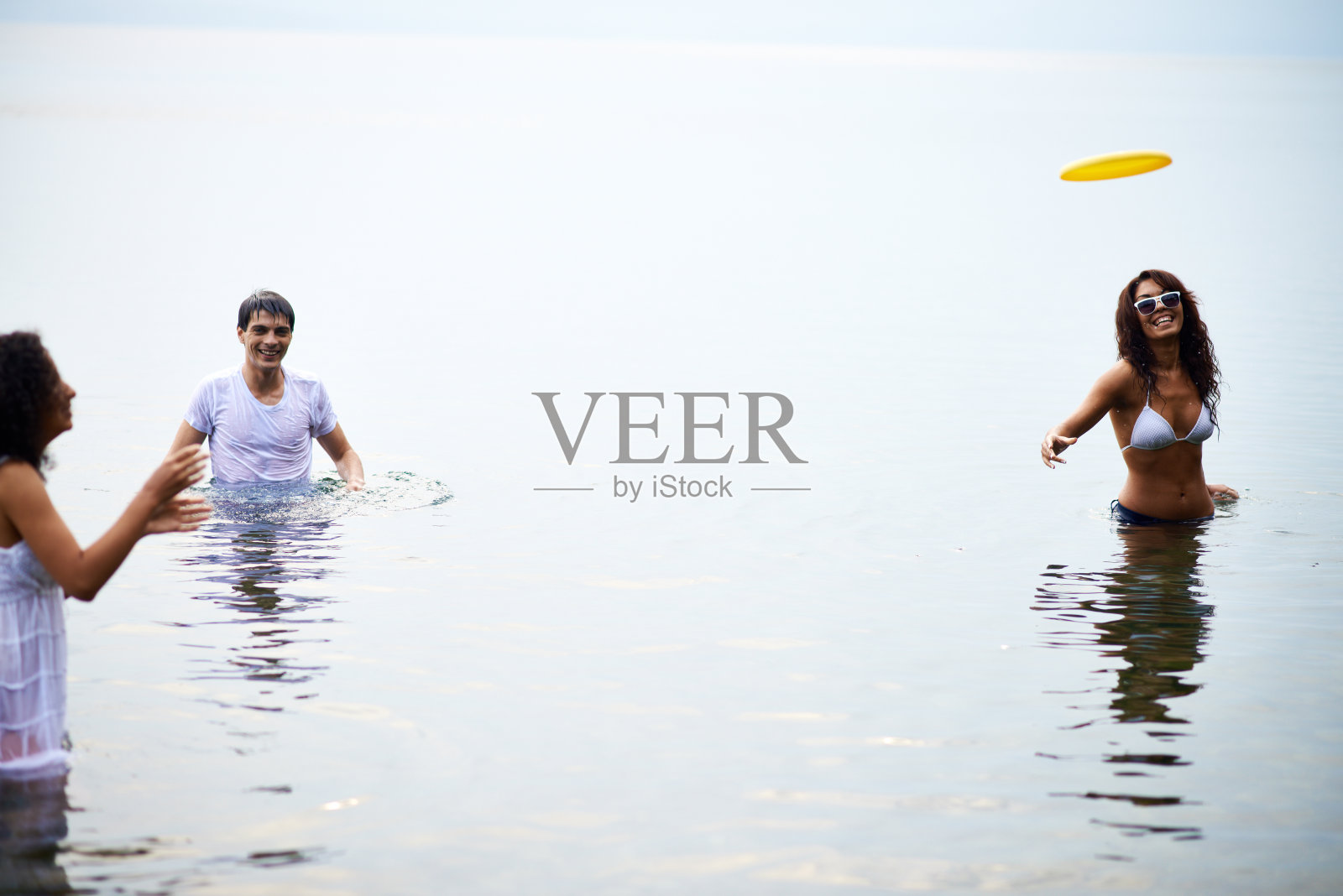 开朗freesbe玩照片摄影图片