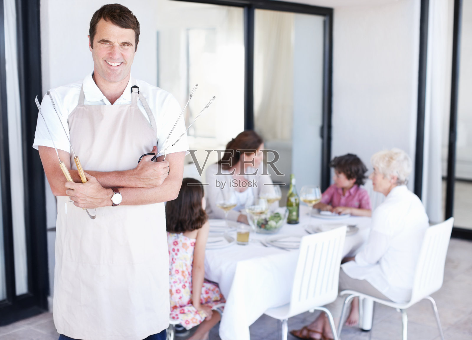 准备好烧烤了!照片摄影图片