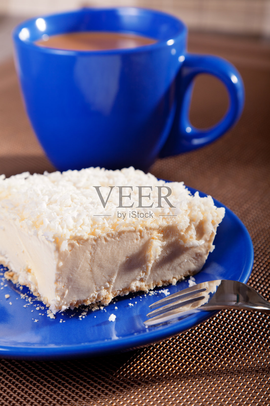 自制的冰淇淋蛋糕照片摄影图片