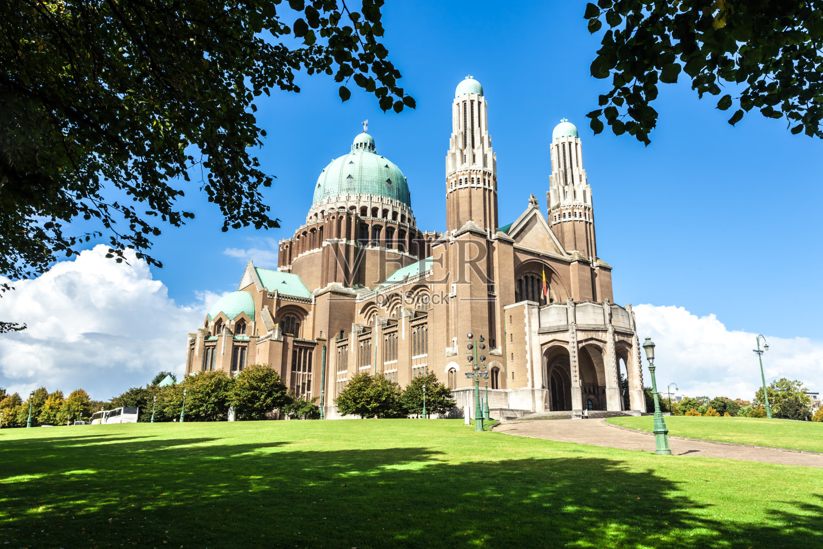 布鲁塞尔-国家圣心大教堂照片摄影图片