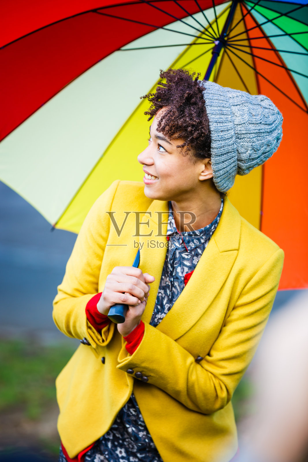 女人和伞照片摄影图片