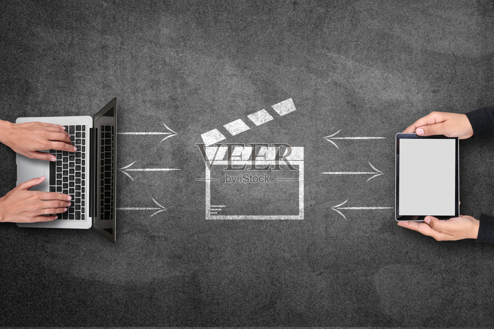 黑板上视频文件共享的概念照片摄影图片