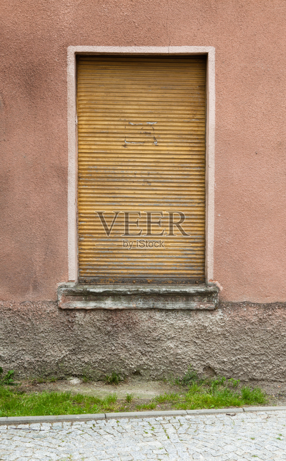 窗户在墙上照片摄影图片