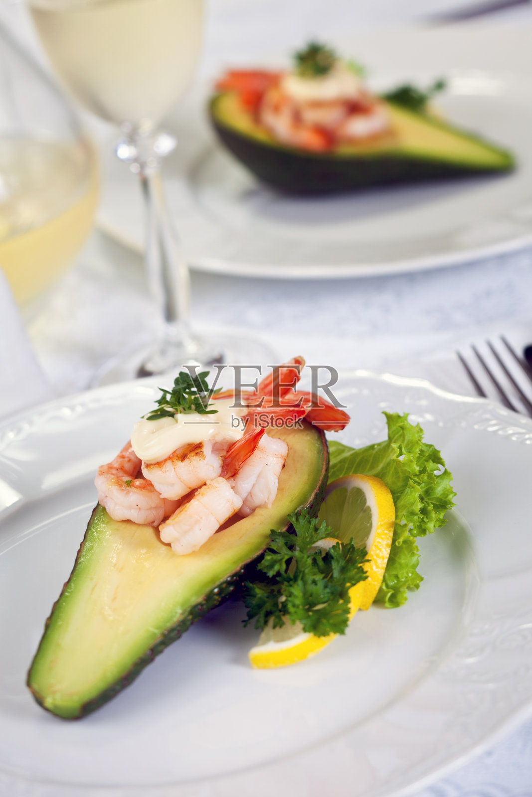鳄梨和虾照片摄影图片
