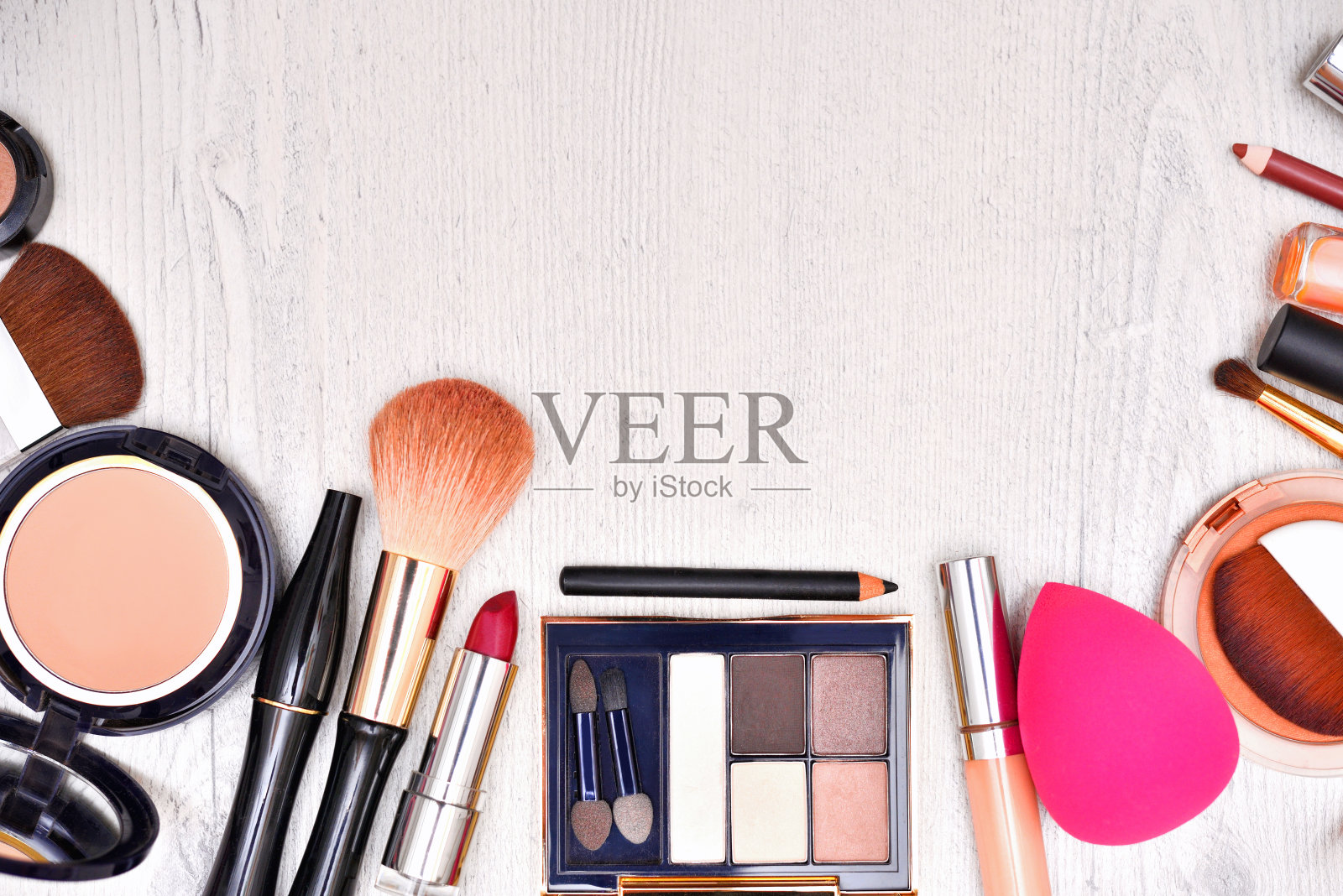 在木制背景上化妆产品照片摄影图片