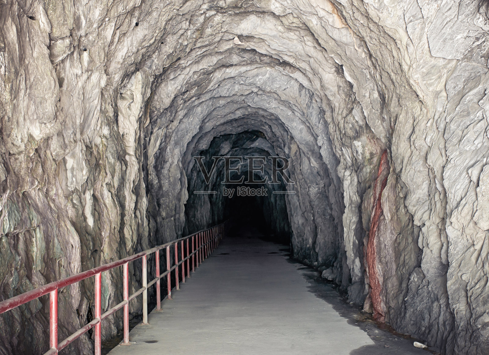 黑色长石隧道照片摄影图片