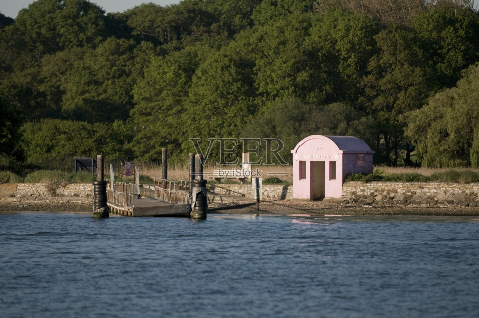 渡船小点照片摄影图片