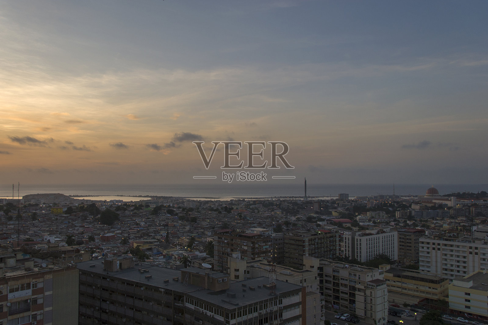 罗安达全景和日落照片摄影图片