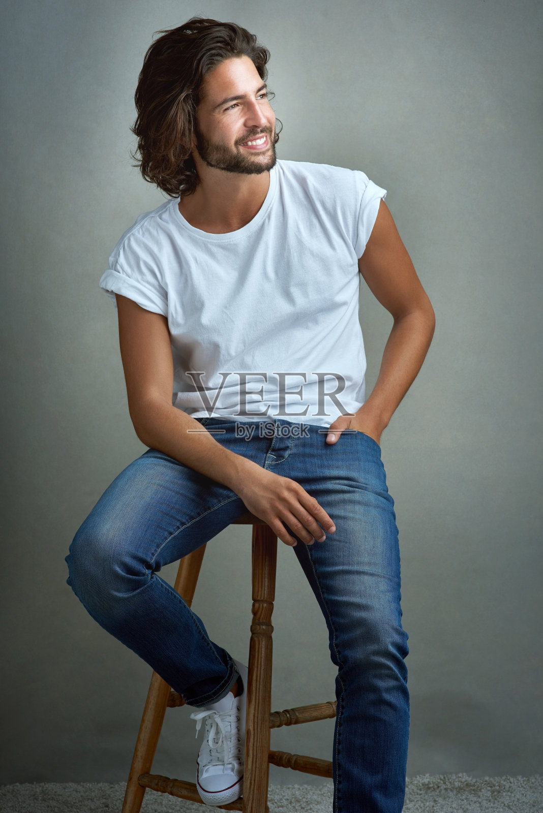 摇摆他自己的轻松风格照片摄影图片