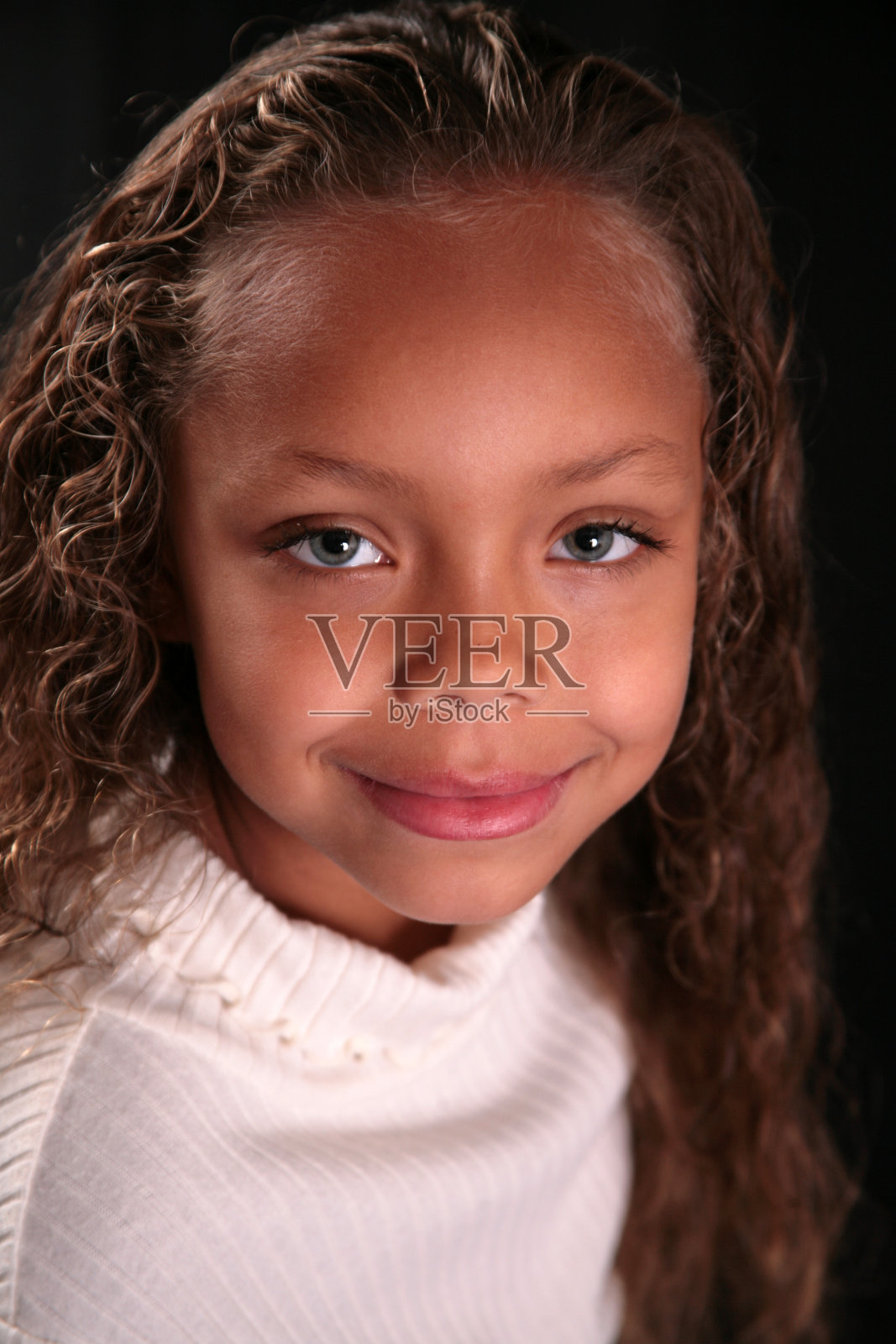 甜蜜的微笑照片摄影图片