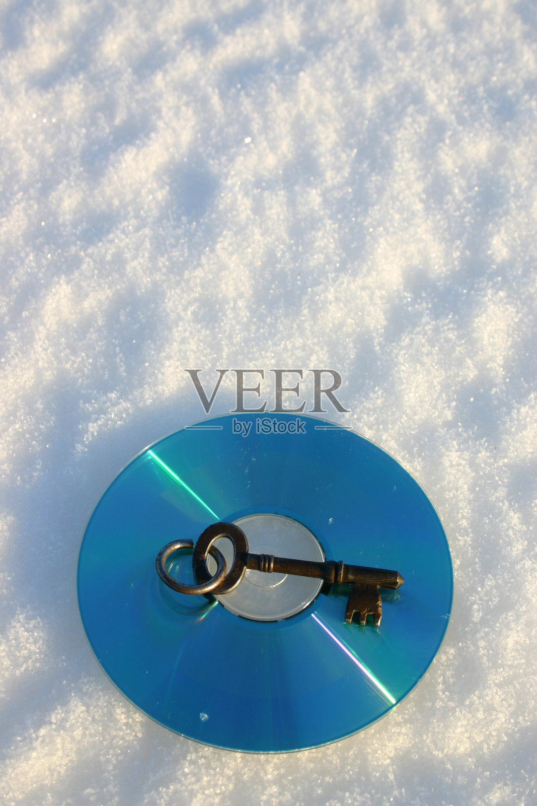 CD,钥匙和雪(2)照片摄影图片