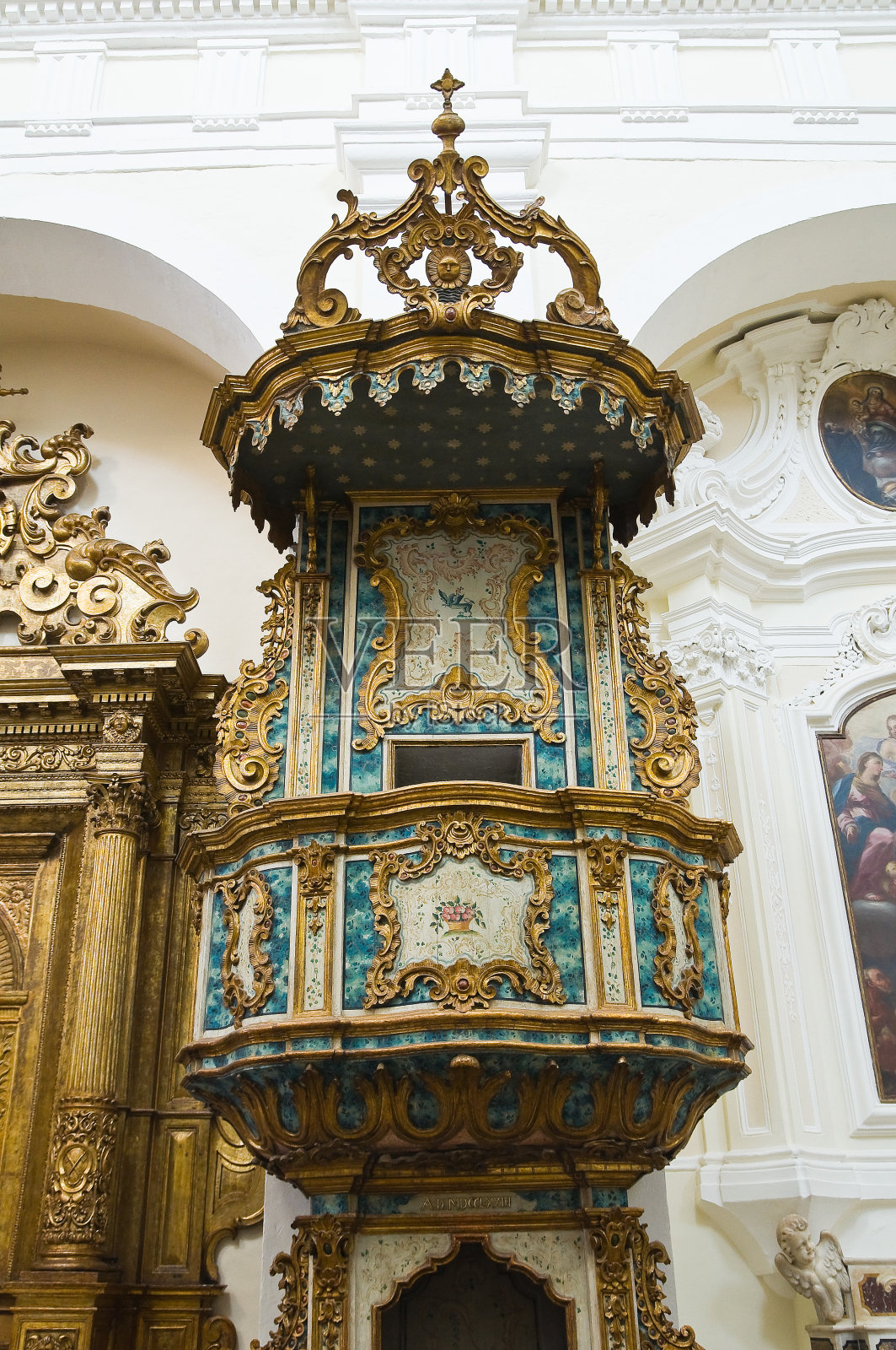 圣彼得罗圣母教堂。Putignano。普利亚区。意大利。照片摄影图片