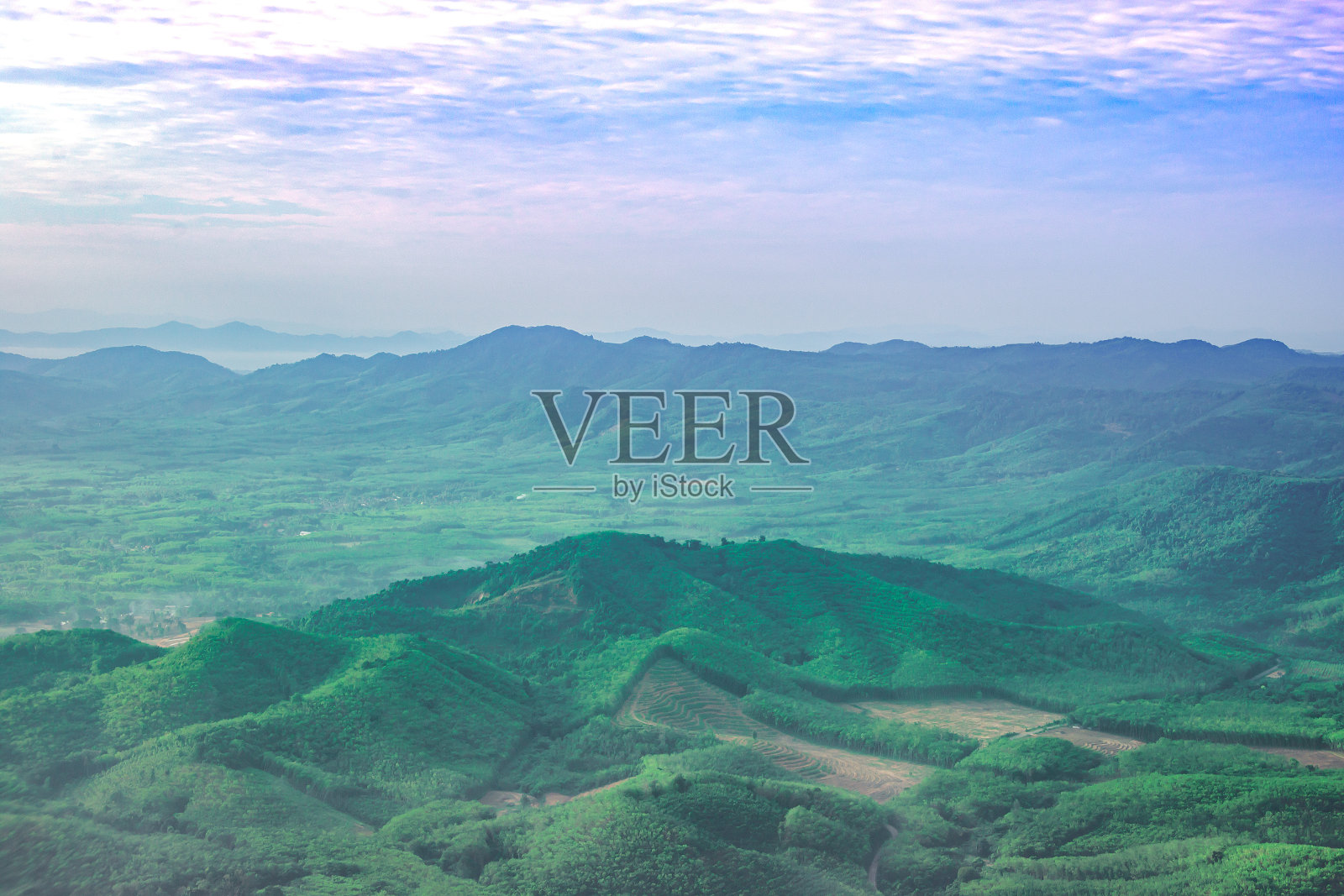 青山绿水,亚洲夏季自然美丽照片摄影图片