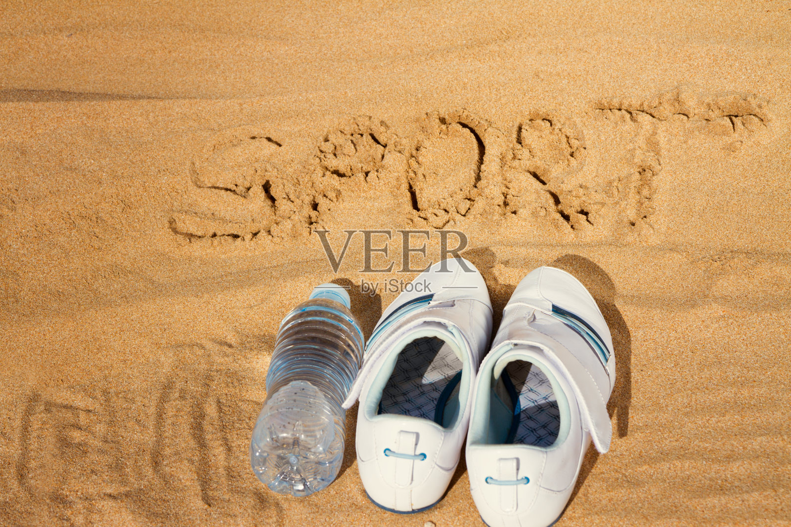 我喜欢在沙滩上运动照片摄影图片