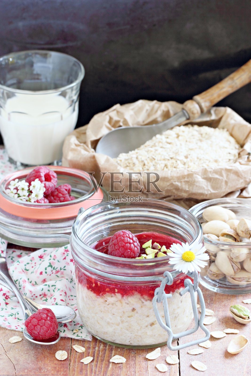 隔夜燕麦照片摄影图片