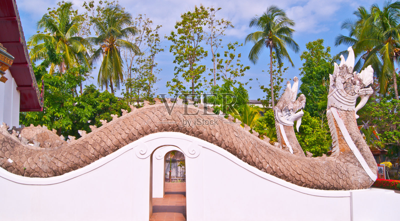 龙雕像照片摄影图片