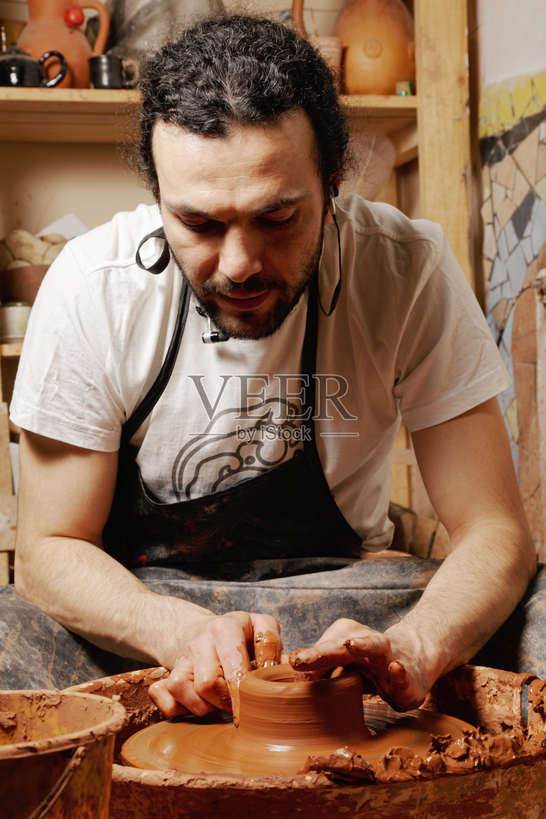 波特在工作照片摄影图片