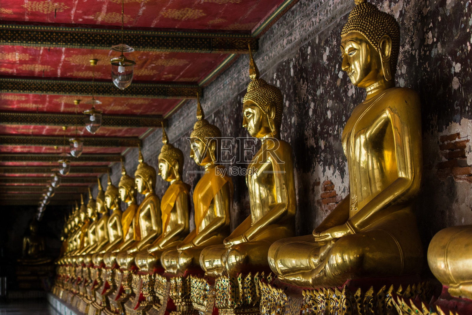 排佛照片摄影图片