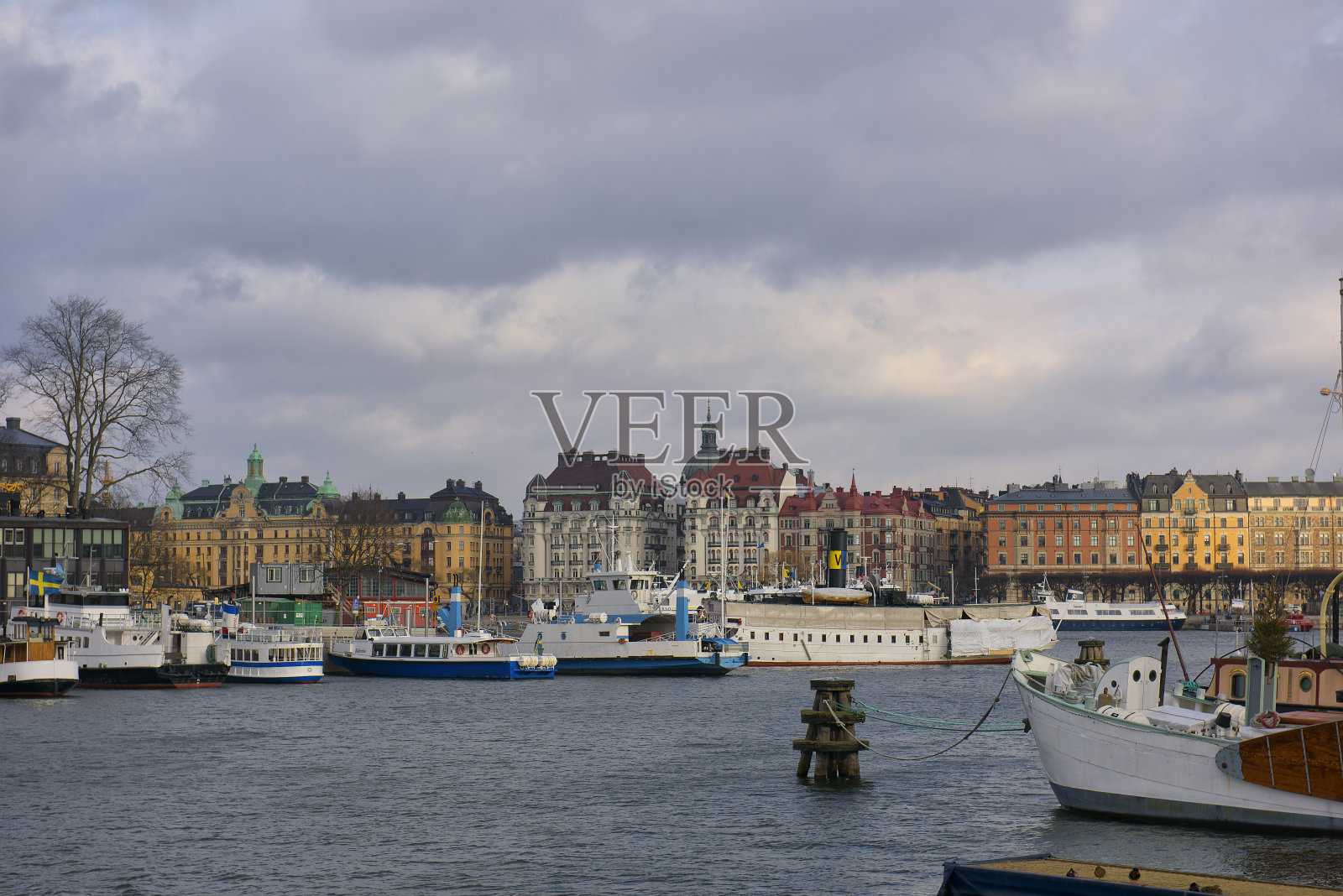 瑞典斯德哥尔摩老城的风景全景图照片摄影图片