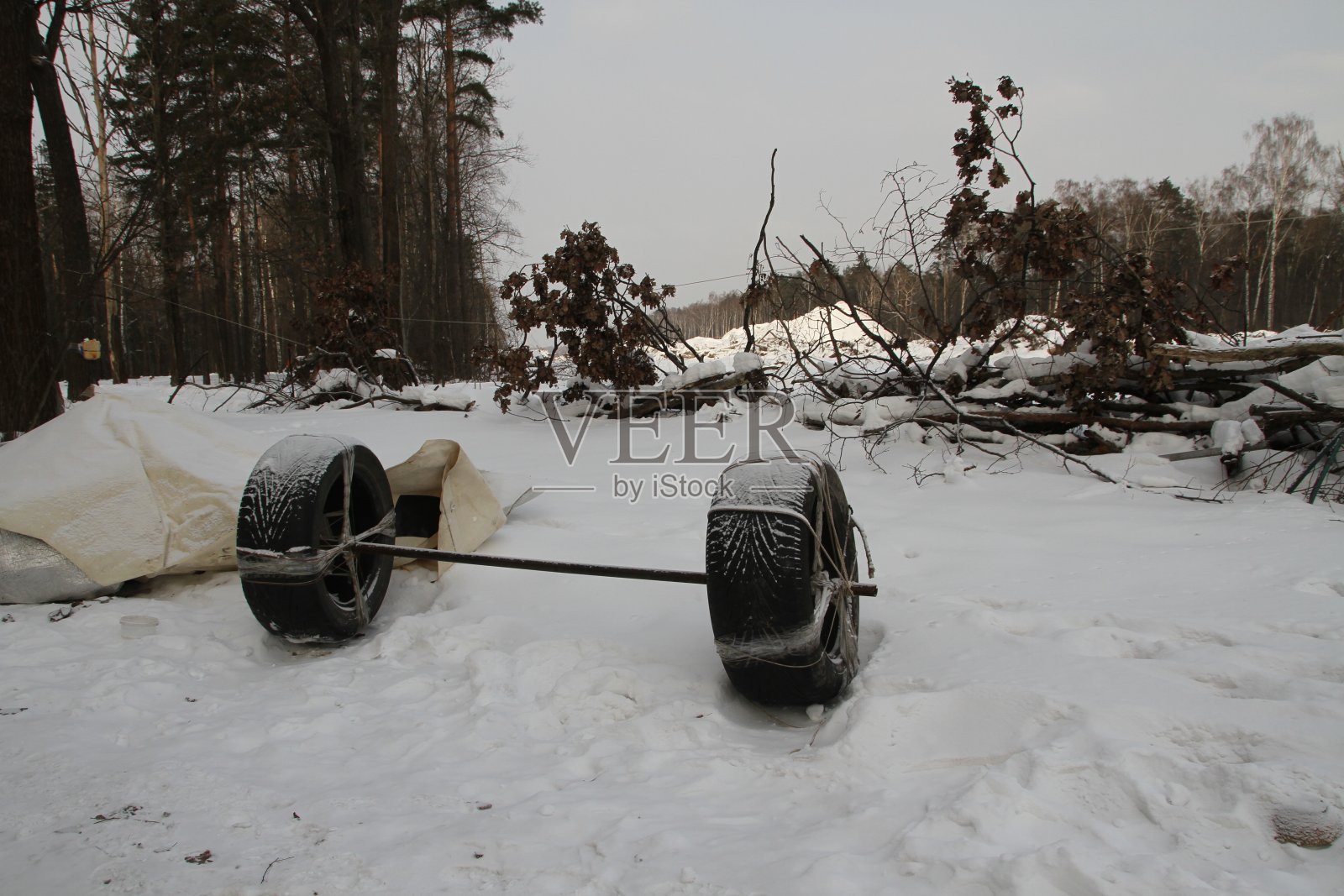 生态营中的防御竖井照片摄影图片