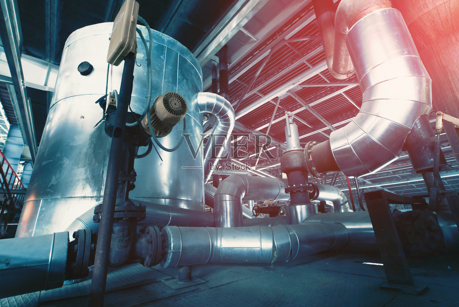 设备、电缆和管道照片摄影图片