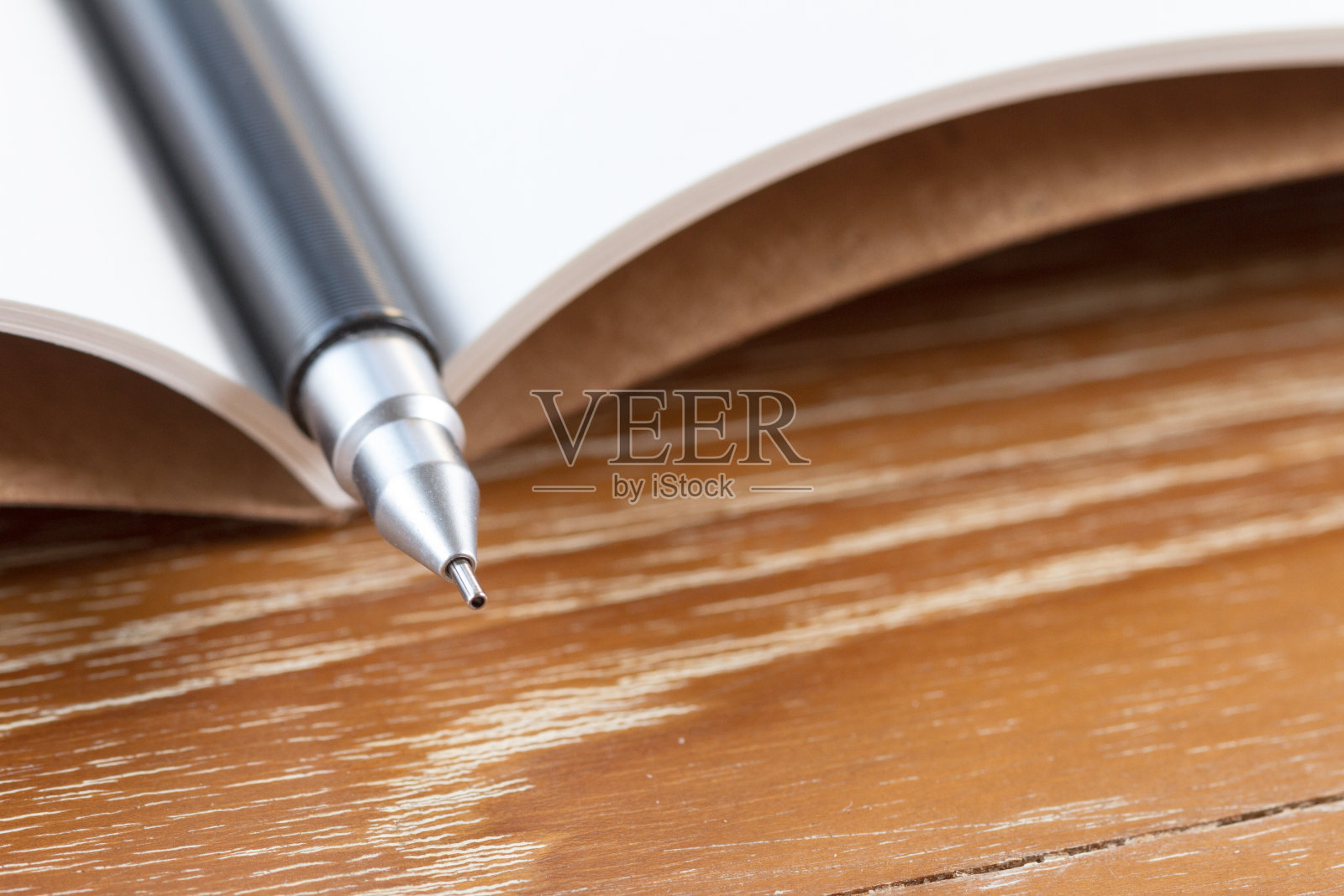 笔记本和铅笔照片摄影图片