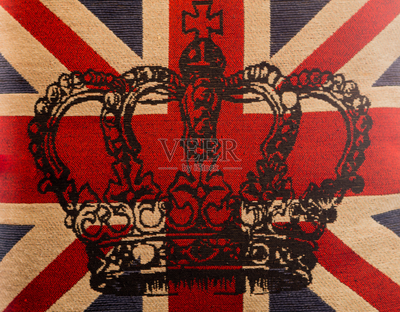 棉花上的英国国旗,中间是皇冠。照片摄影图片