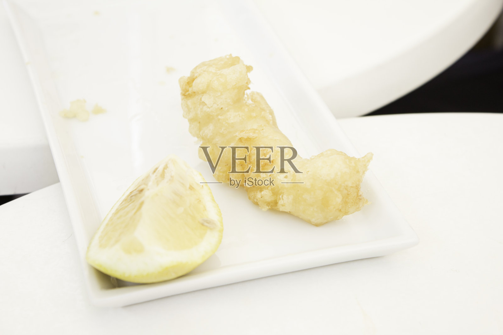 鱿鱼用柠檬照片摄影图片