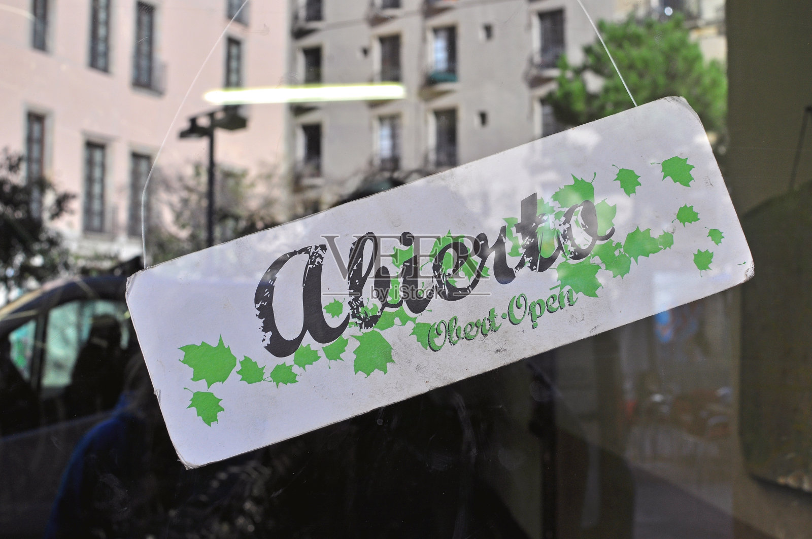 西班牙语开放标志照片摄影图片