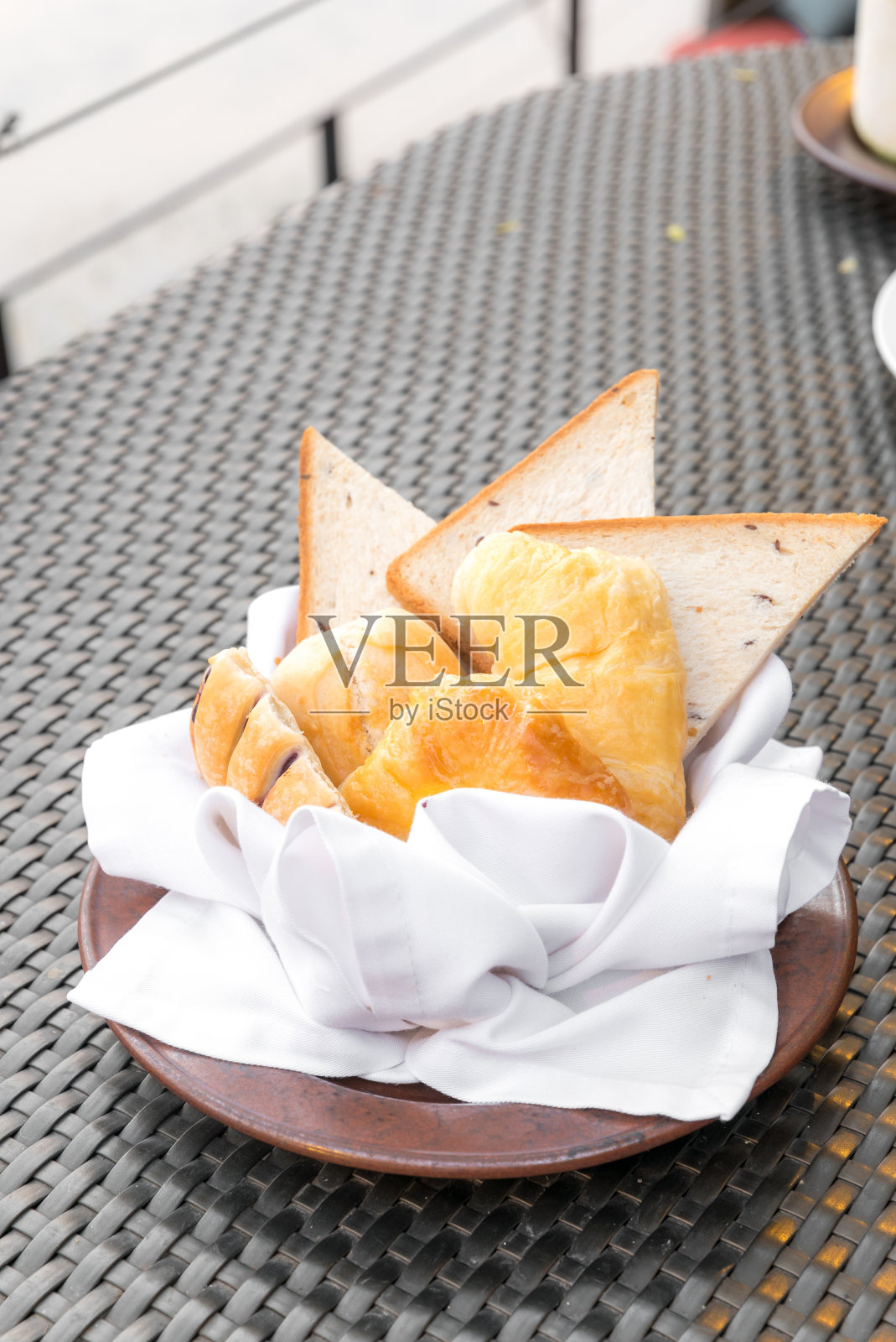 新鲜的面包照片摄影图片