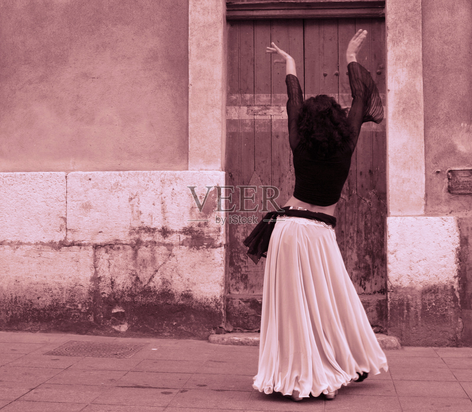 北非的舞者照片摄影图片