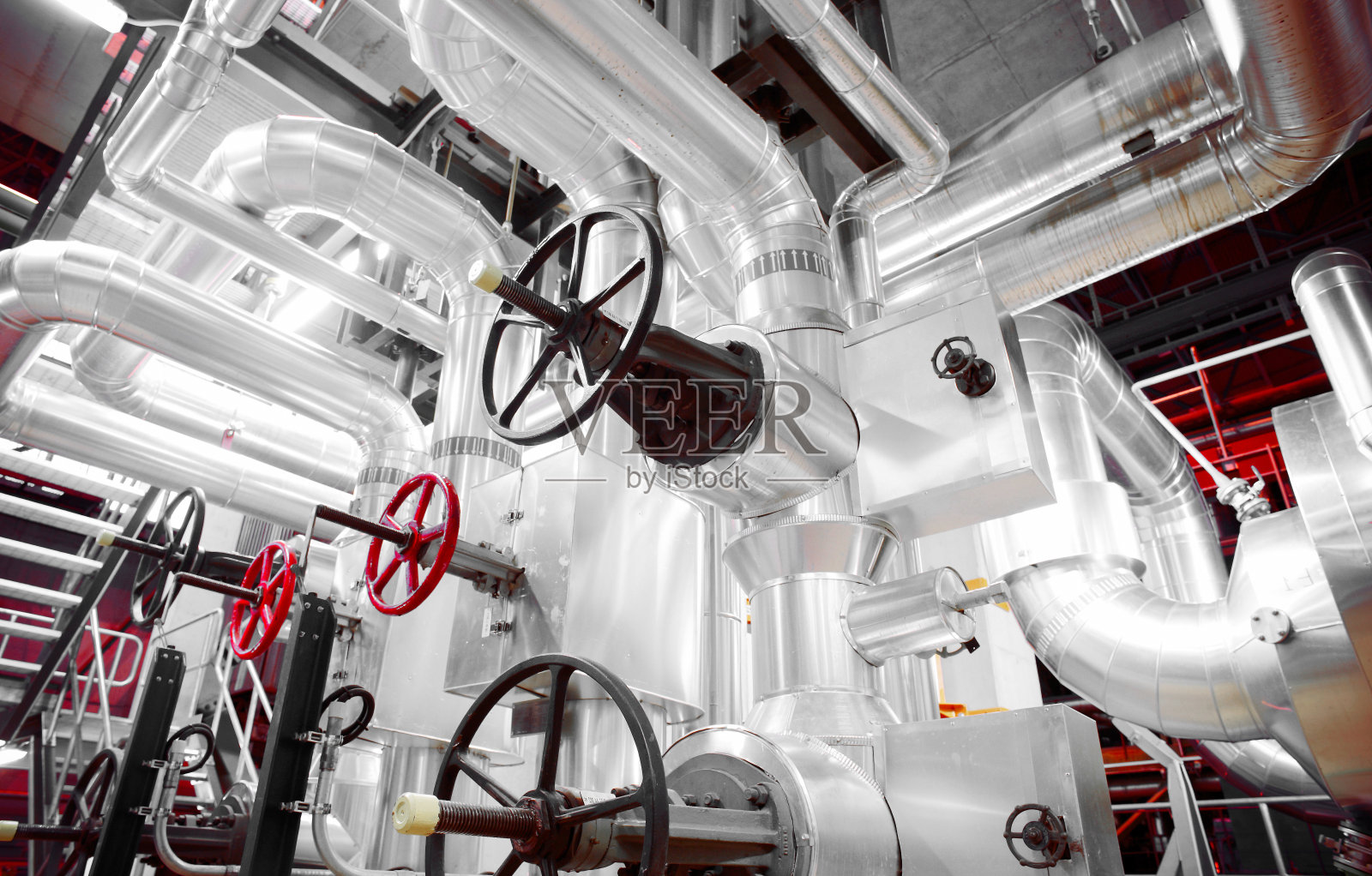 设备、电缆和管道照片摄影图片