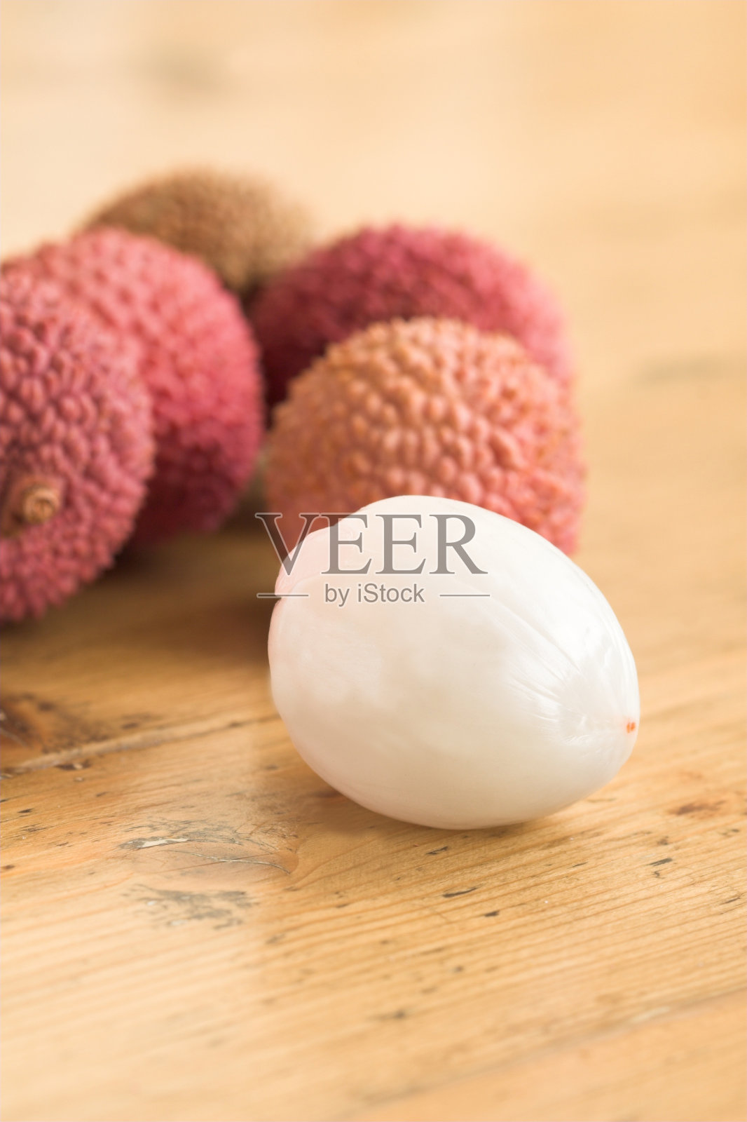 剥荔枝照片摄影图片