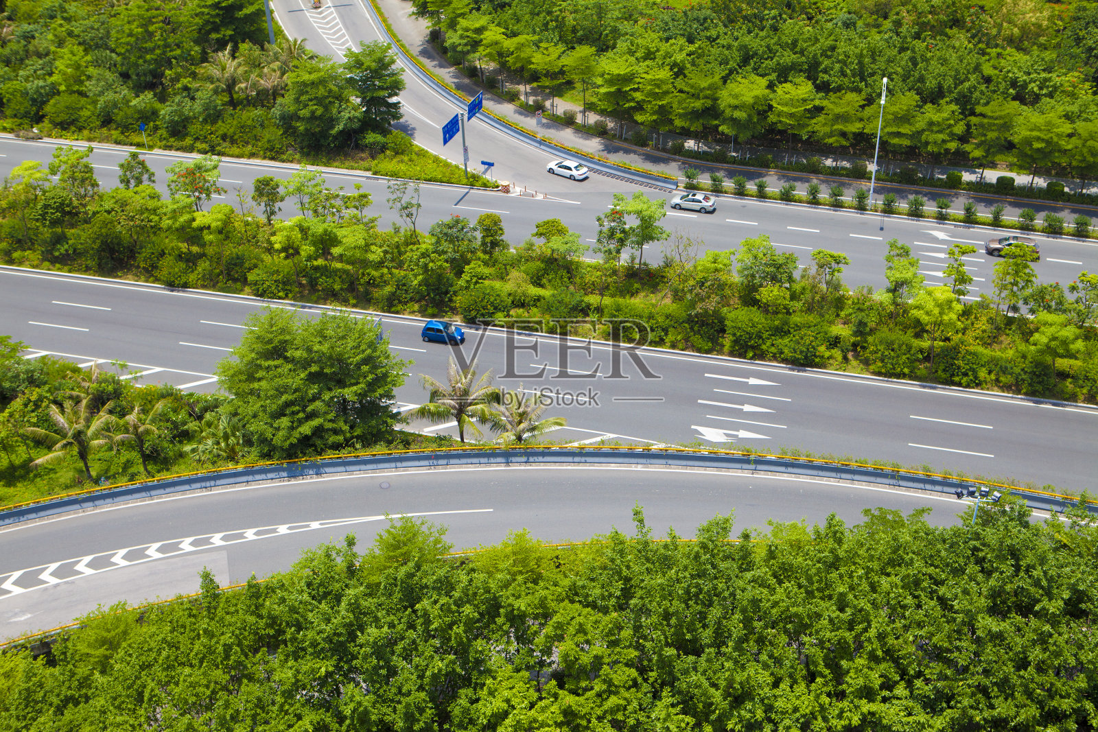 公路交叉口鸟瞰图照片摄影图片