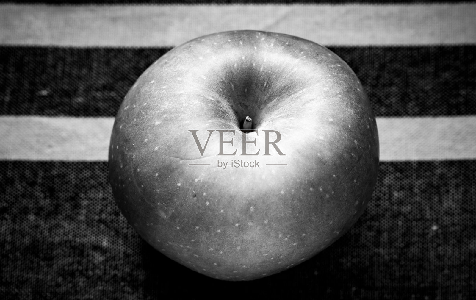 苹果近距离与B&W颜色照片摄影图片