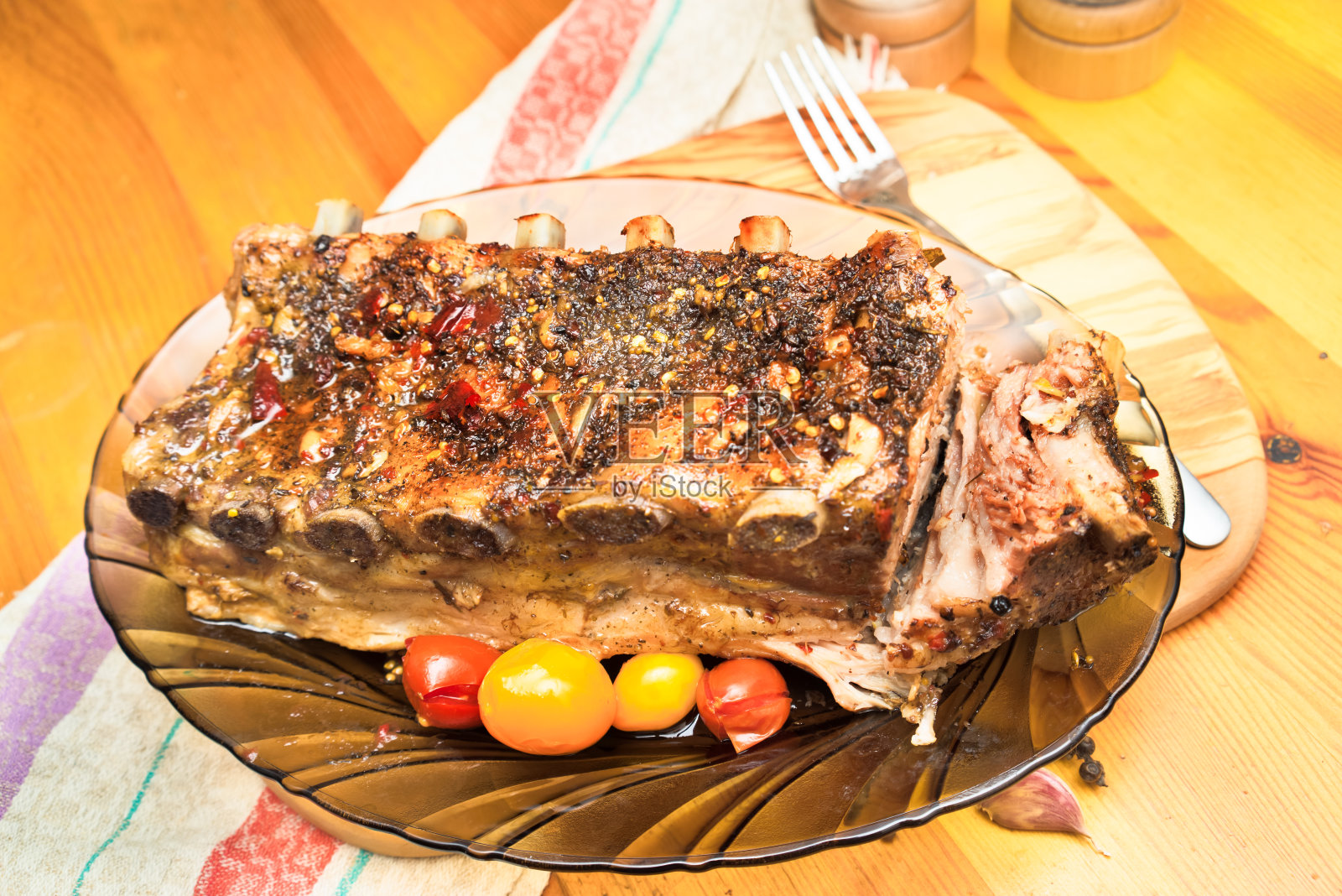 脆皮烤肋排照片摄影图片