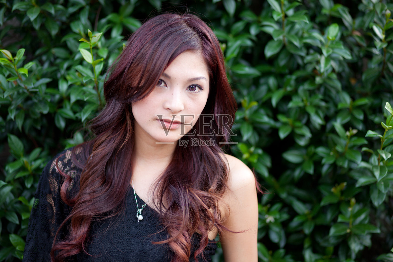 年轻的女人照片摄影图片