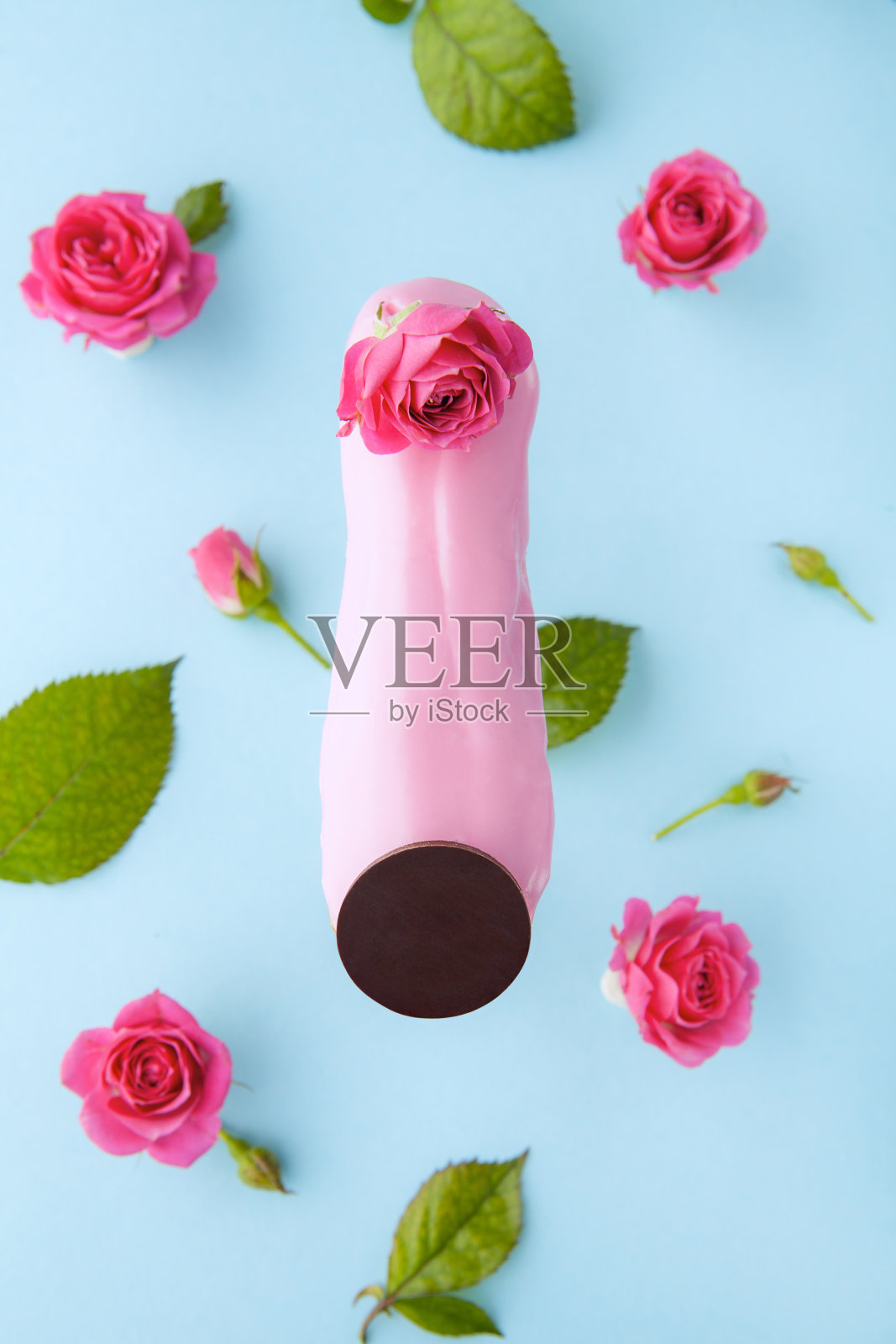 精致的奶油甜点泡芙照片摄影图片