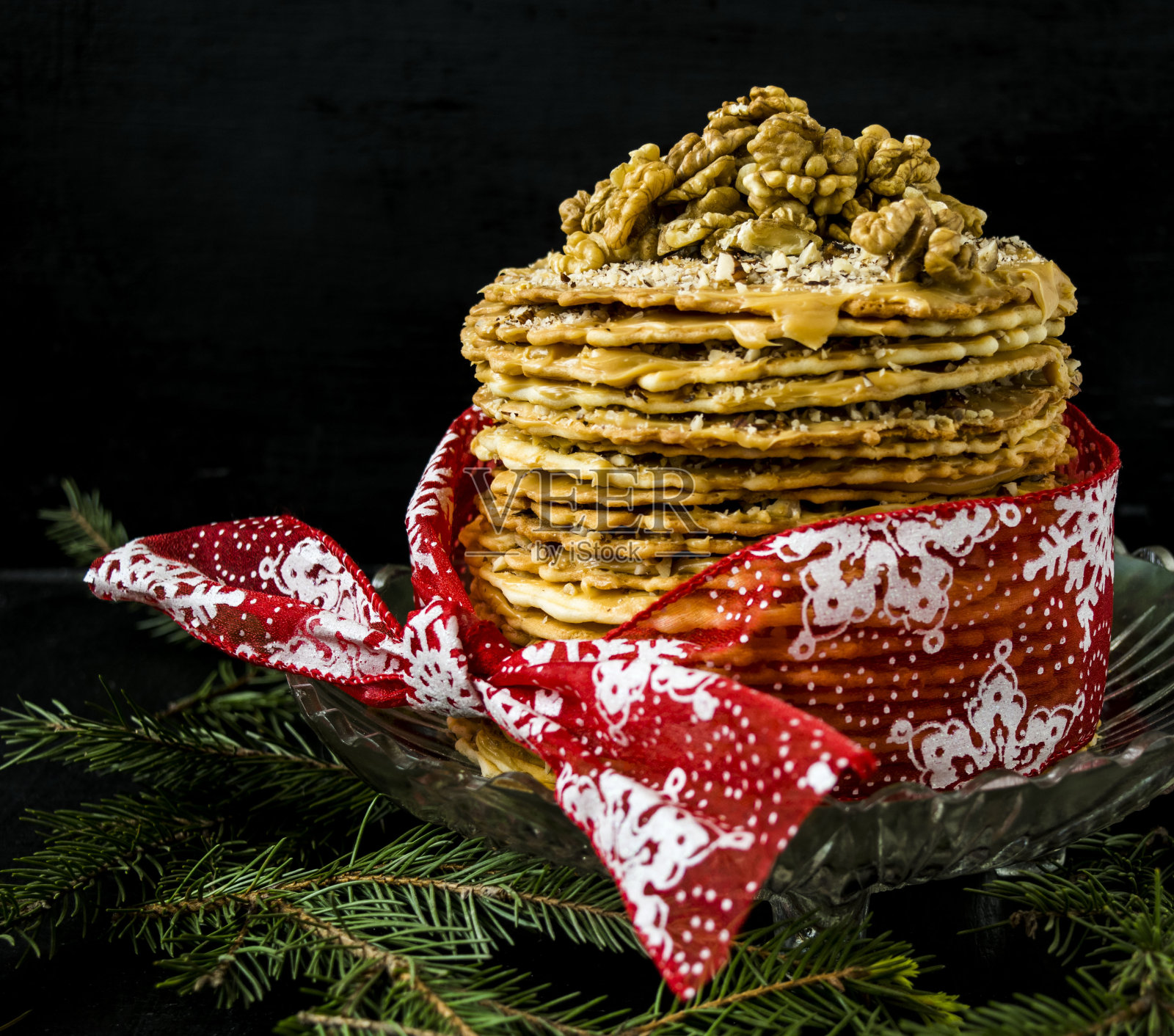 有坚果的华夫饼照片摄影图片