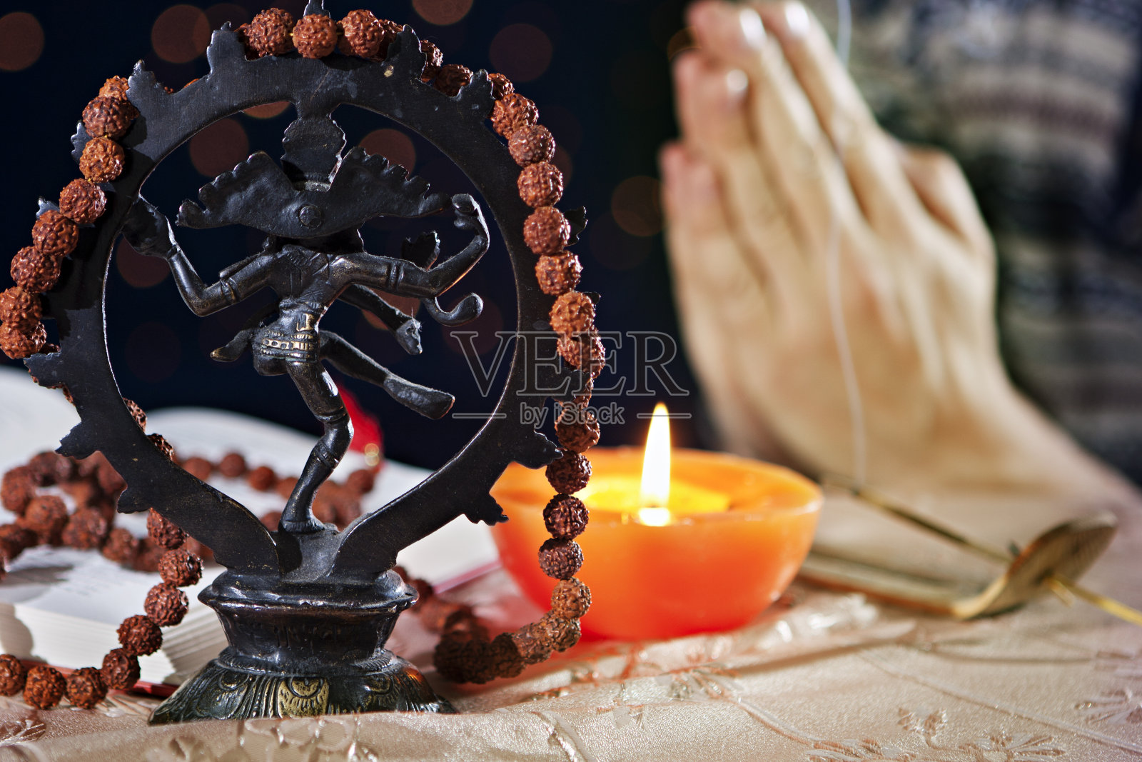 祈祷湿婆舞王照片摄影图片