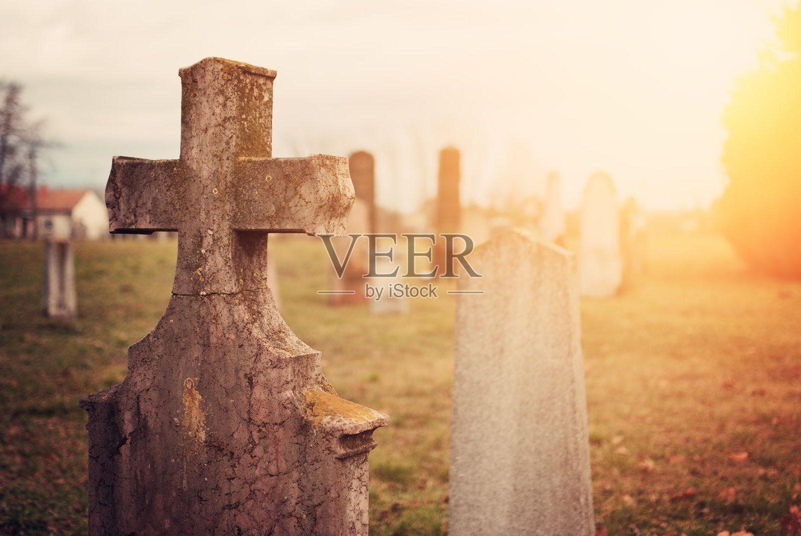 古老的墓地照片摄影图片